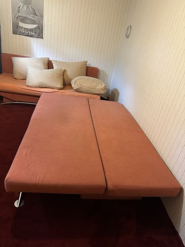 Schlafcouch vorhanden - vorhanden, 30€
