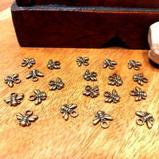 20 kleine Bienen Charms