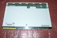 39,1cm (15,4") CHI MEI