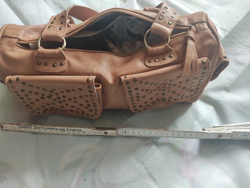 Leder