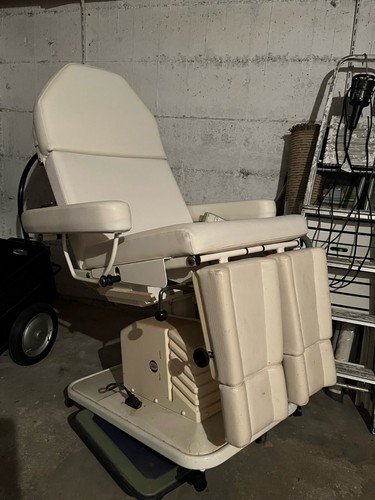 Fußpflegestuhl elektrisch von
