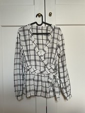 GAP Damen Wickelbluse Gr. M Weiß Schwarz Kariert Schleife 