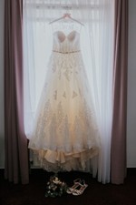Brautkleid / Hochzeitskleid von Annais Bridal; Ivory; Gr. 36/38