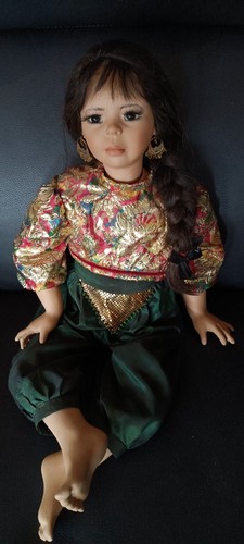 Künstlerpuppe aus porzellan - künstlerpuppe,