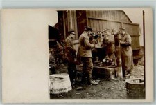 52286956 - Brille Bierkrug Kochstelle Zuber Ofenrohr Soldatenleben