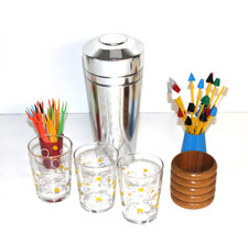 DDR Partyzubehör Mix Shaker mit Zitruspresse Bowlespieße Partyspieße Gläser