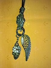 Statement Kette mit Engelsflügel und Totenkopf + Glitzersteinchen