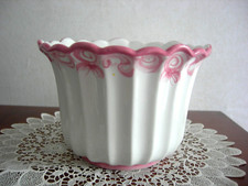 Blumen Übertopf, VESTAL Made in Portugal, Wellenrand, rosa Dekor handgemalt