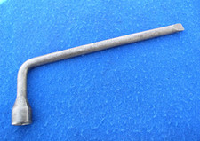 VW Audi Klein Radmutternschlüssel 861 012 219 mit Radkappenabzieher Sw. 17 mm