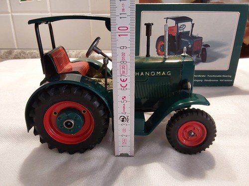 Traktor modell hanomag - traktor,