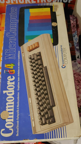 Commodore c64g brotkasten - commodore,