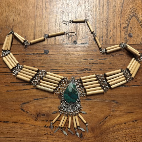 Collier aus schilfröhrchen - collier,