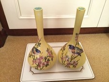 Bretby antikes Cloisonné Paar gelbe Vasen mit Vogel Design