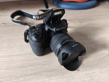 Fujifilm FinePix HS35 EXR 24-720mm 16 MP LCD Kamera