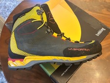 LA SPORTIVA Trango Tech Leather GTX black/yellow Größe 43 *Zustand Hervorragend*