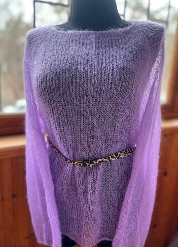 Lockerer handgestrickter