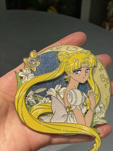 Sailor moon fantasy pin - sailor,