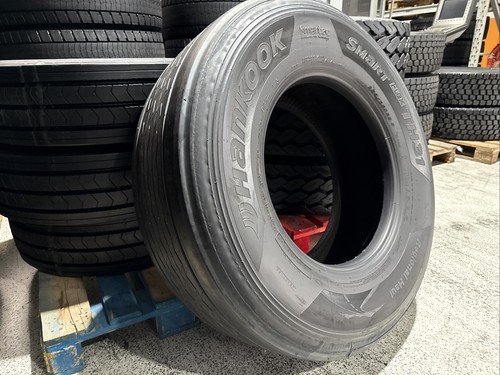 385 65r22 runderneuert - 385/65r22.5,