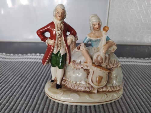 Antike deutsche dame spielt - antike,