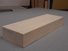 Nootka-Scheinzypresse, Nadelholz aus Nordamerika, großes Reststück