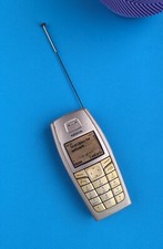 Vintage Handy zur Sammlung