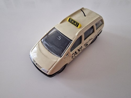 Siku 1360 sharan taxi wir - taxi,