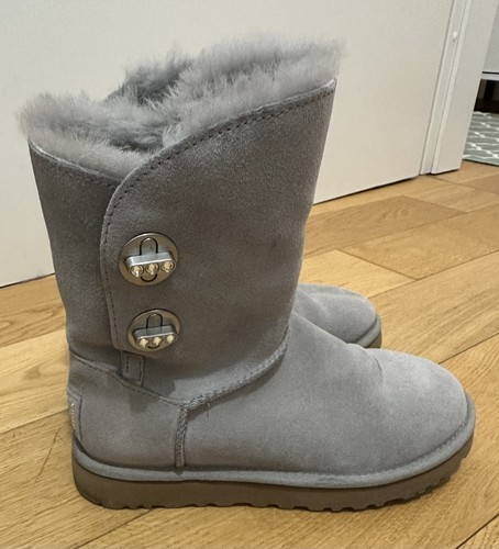Ugg boots mini bailey button - boots,