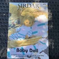 Strick Puppenschrank x8