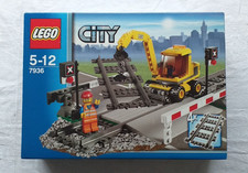 Lego City 7936 Eisenbahn Bahnübergang Gleisverlegekran Schienenkran NEU/OVP