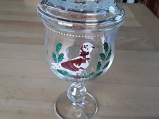 Kleiner  Pokal    mit Deckel ,Bemalt mit Taube