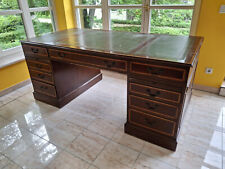 Möbel, Schreibtisch,England,Mahagoni,grüne Lederplatte,um 1900