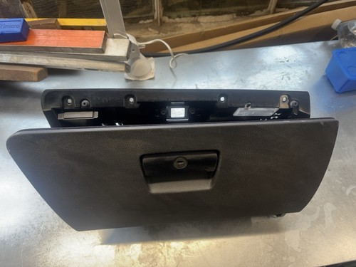 Bmw e90 e91 handschuhfach - bmw,