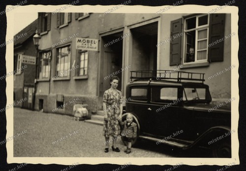Automobil-Kfz-Möbelhaus-Stutt