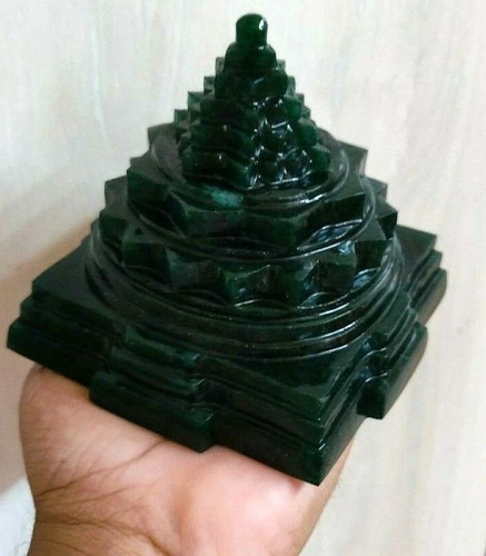 Green jade shree yantra shri - jade,