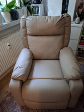 Sessel mit schlaffunktion gebraucht, hellbraun, Kunstleder,  Handhebel 