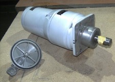 Drehstrommotor mit Untersetzungsgetriebe