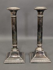 Paar Dekorative Kerzenhalter - versilbert - Empire-Kerzenständer - England