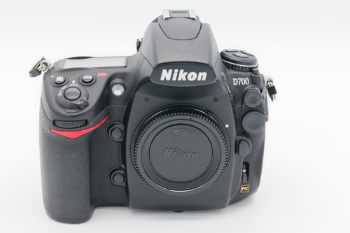 Nikon d700 mit zubehörpaket - nikon,