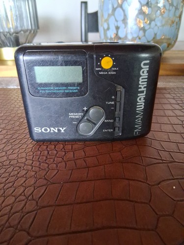 Sony walkman rare - fm/am,