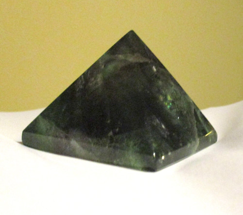 Pyramide edelstein - ~~, ~~