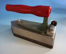 Vintage altes Bügeleisen