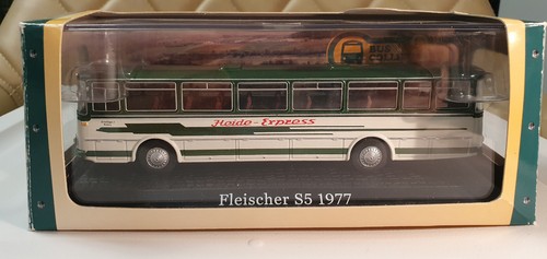 Ein reisebus der firma - ein,