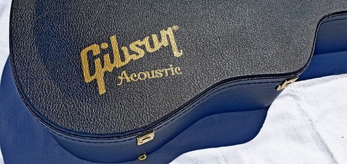 Gibson acoustic old case - acoustic,