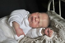 Reborn Baby halb cuddle bruni