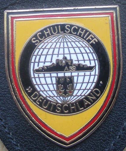 Brustanhänger