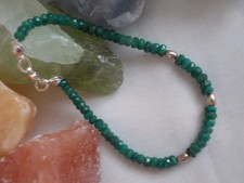 Zierliches Smaragd Armband