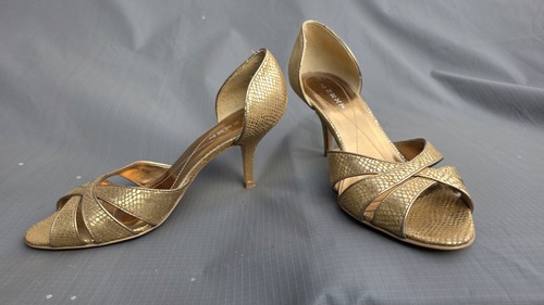 Paar pumps gold - gold, marke