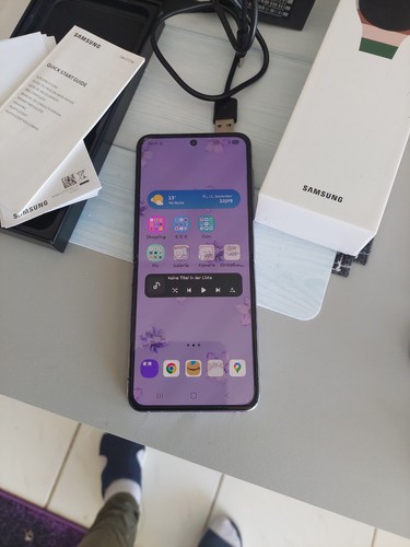 Samsung galaxy flip - galaxy, 4