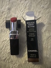 CHANEL Rouge Coco Bloom