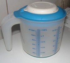 Tupperware - Candy Messkanne